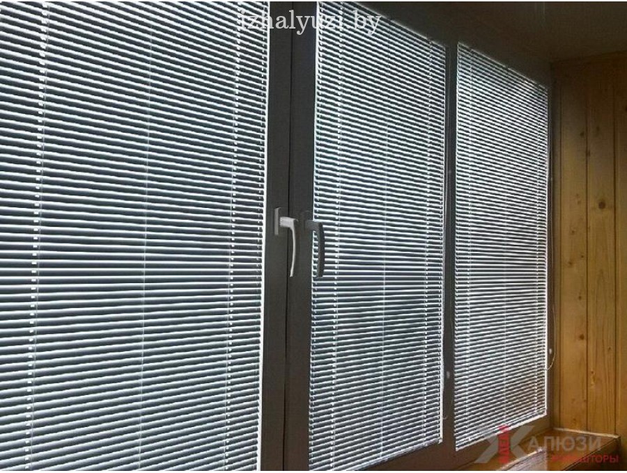 Жалюзи Исотра на лоджию