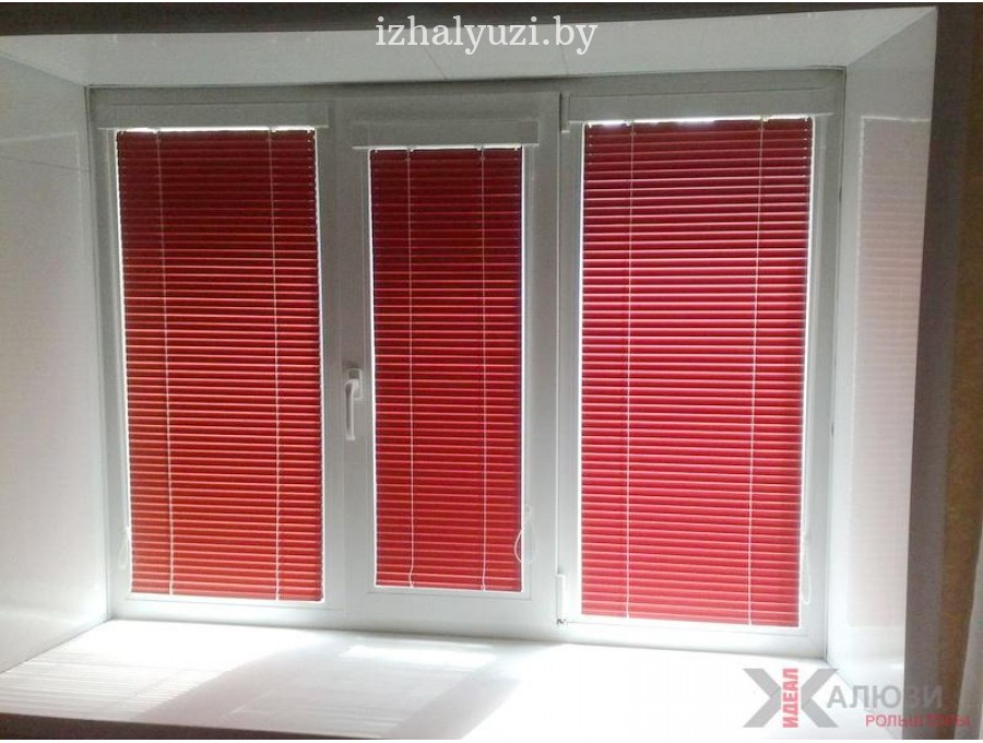 Жалюзи Исотра на пластиковые окна