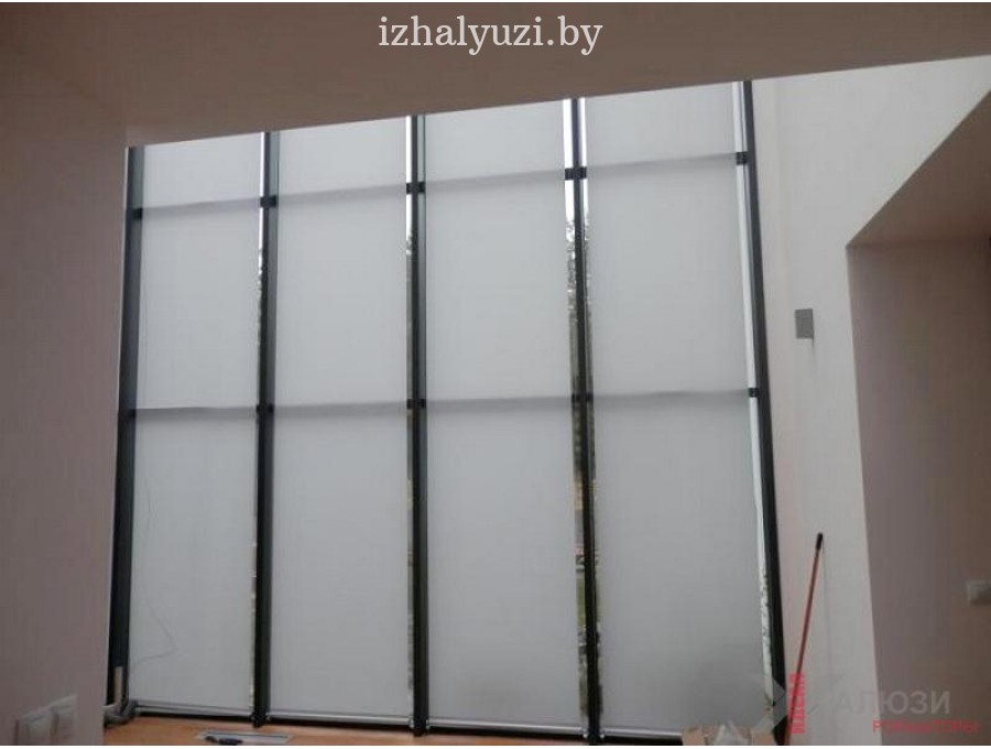 Свободновисящие рольшторы на французские окна