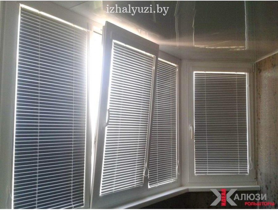 Жалюзи Исотра для лоджии
