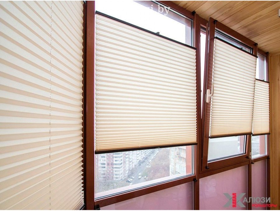 Жалюзи плиссе на балкон