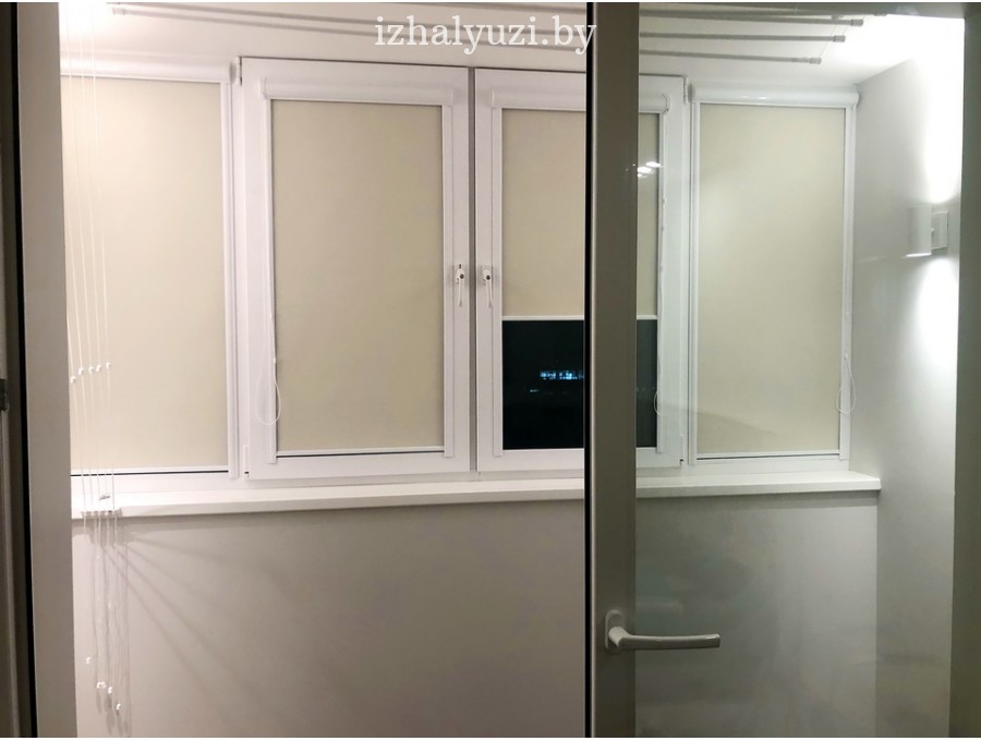 Рольшторы на балкон 