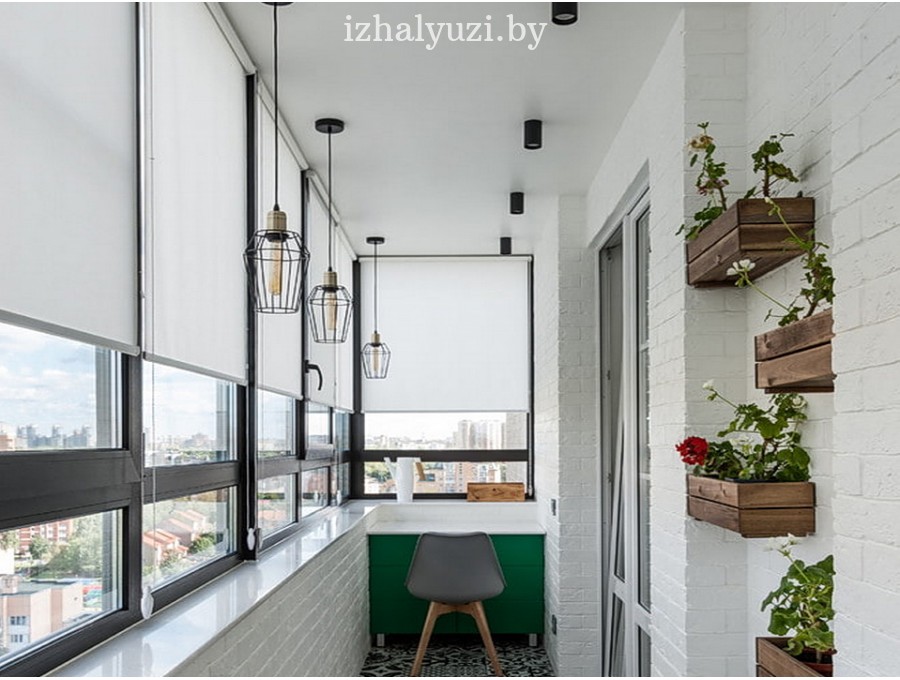 Свободновисящие рольшторы на балкон