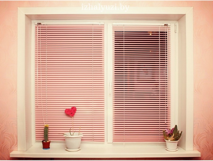 Алюминиевые горизонтальные жалюзи в детскую