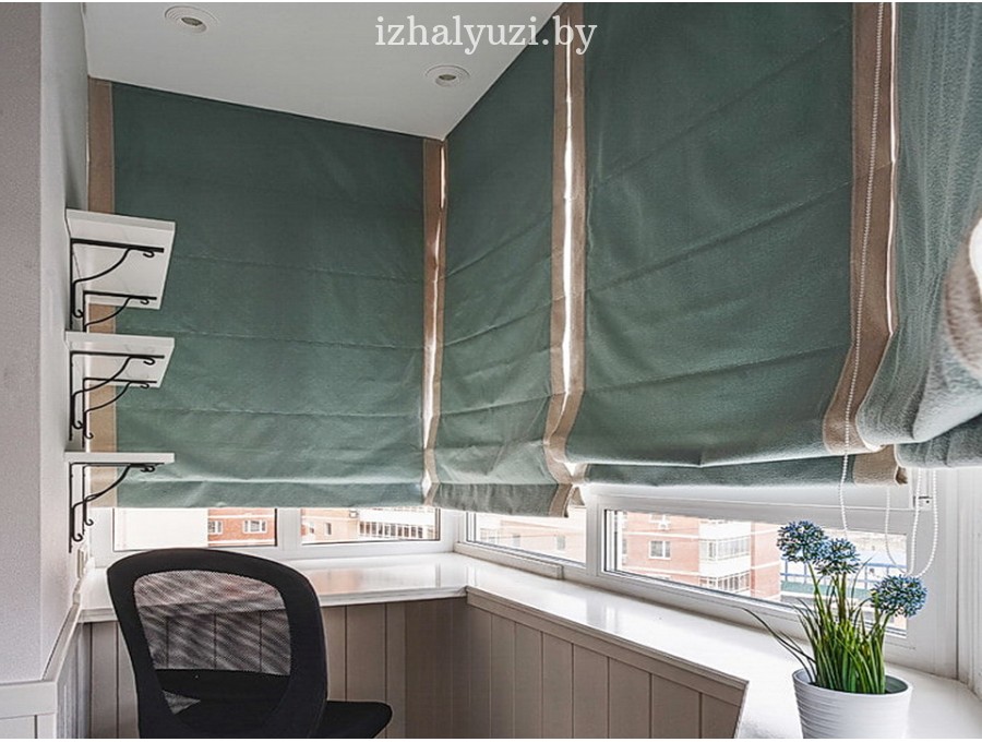 Тканевые римские шторы на балкон 