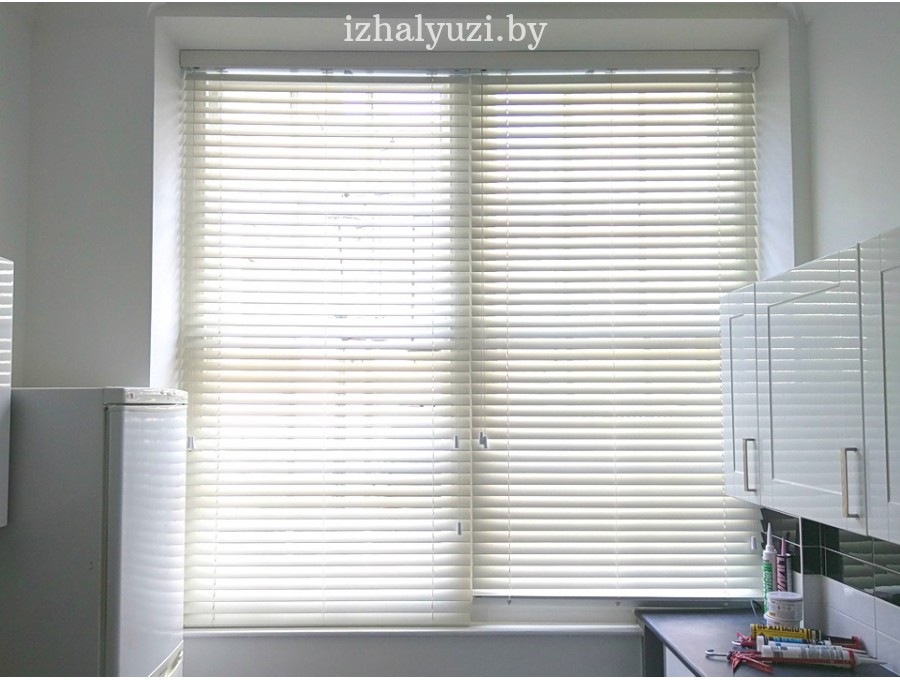 Деревянные жалюзи на кухню №3 