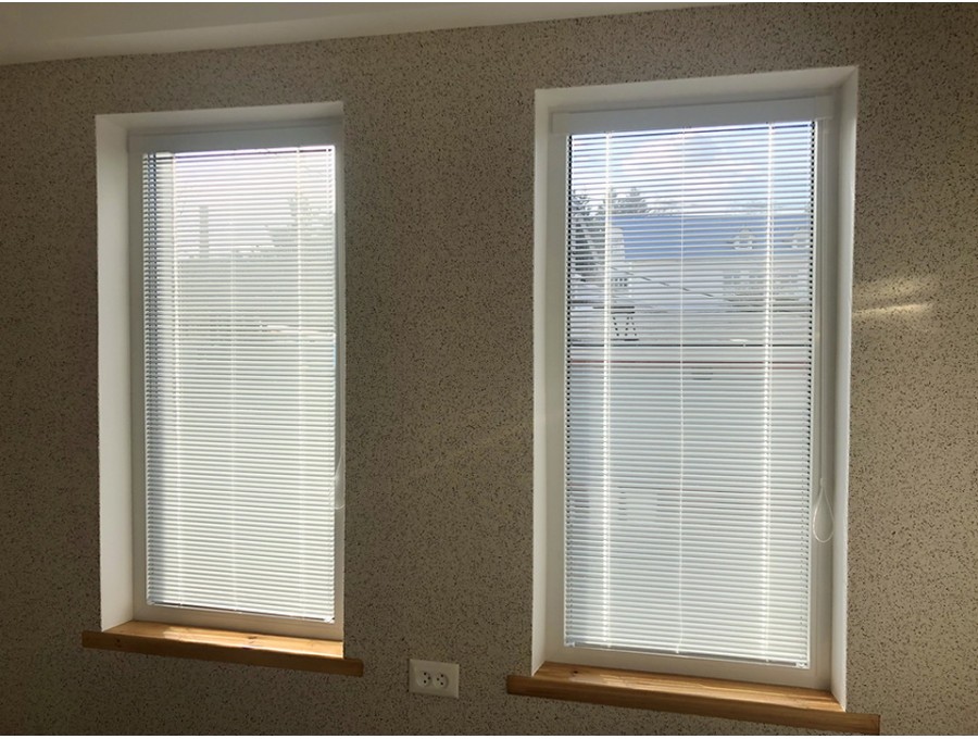 Жалюзи Исотра на два окна