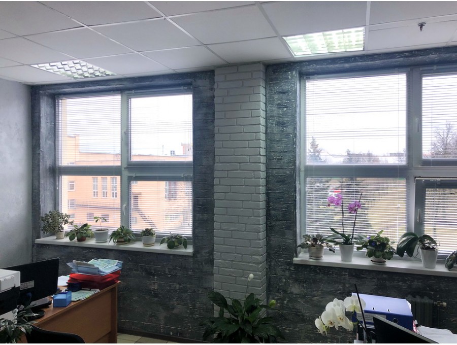 Жалюзи в небольшой офис 