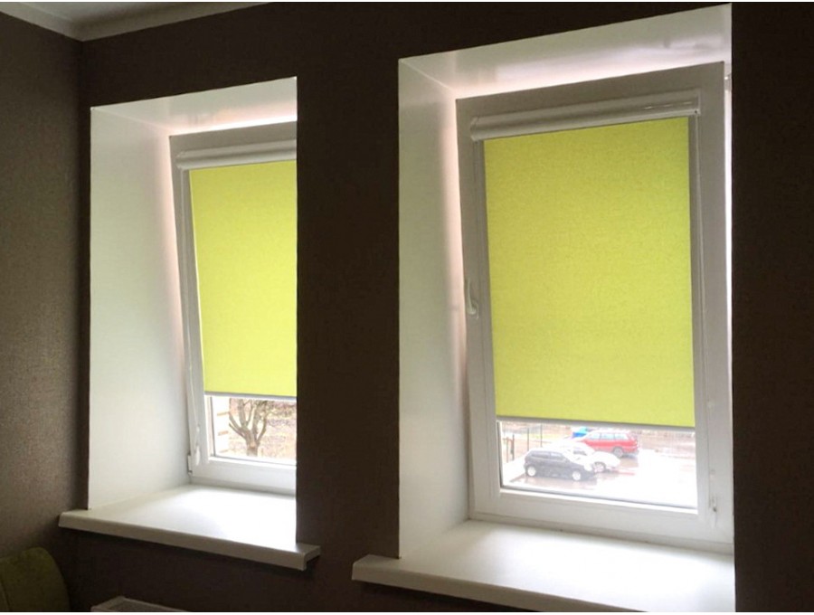 Кассетные рольшторы салатового цвета