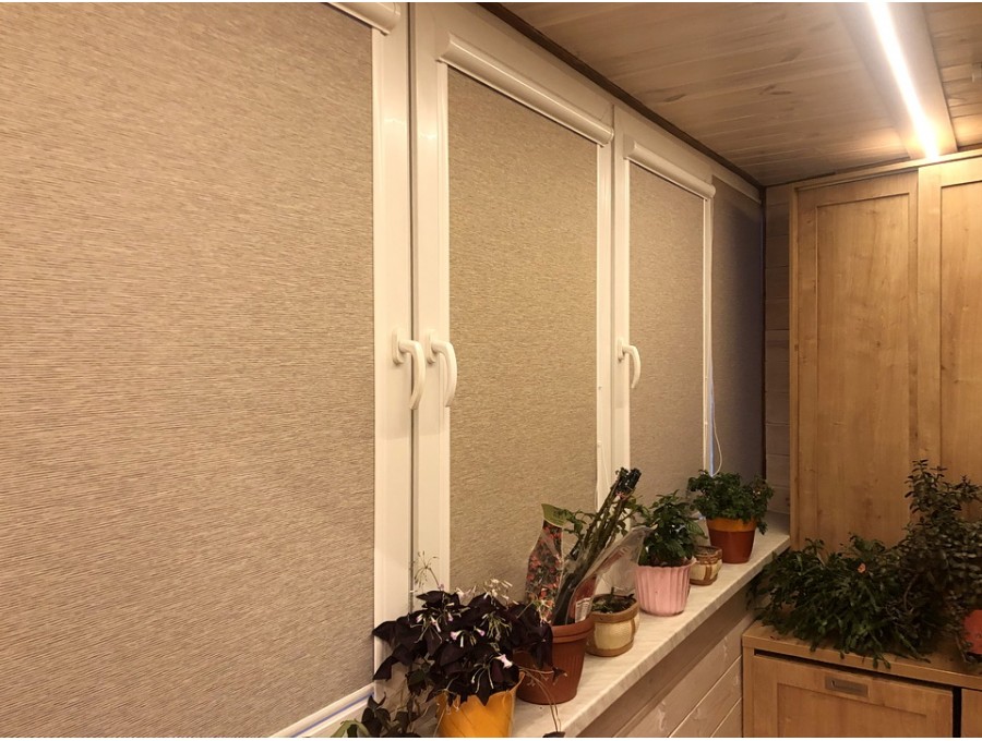 Кассетные рольшторы на балкон