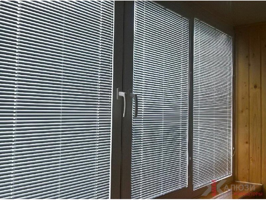 Жалюзи Исотра на лоджию