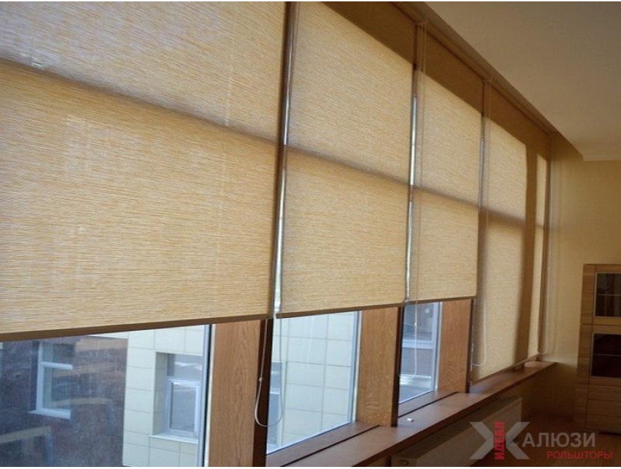 Свободновисящие рольшторы в офис