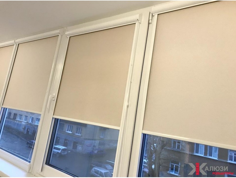 Рольшторы Uni 2 на балкон