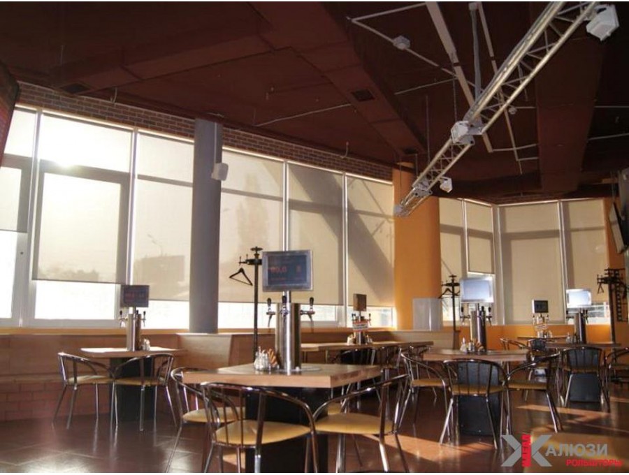 Свободновисящие рольшторы в офис