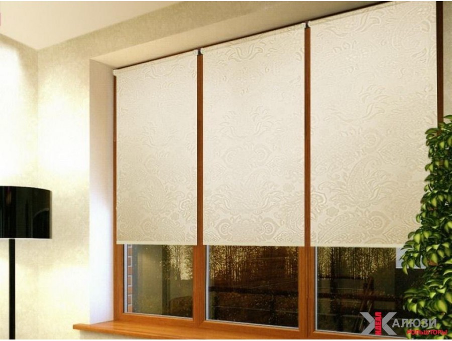 Свободновисящие рольшторы в спальню